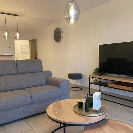 Apartment Nieuwpoort Near Marina, Cleaning Included Nieuwpoort